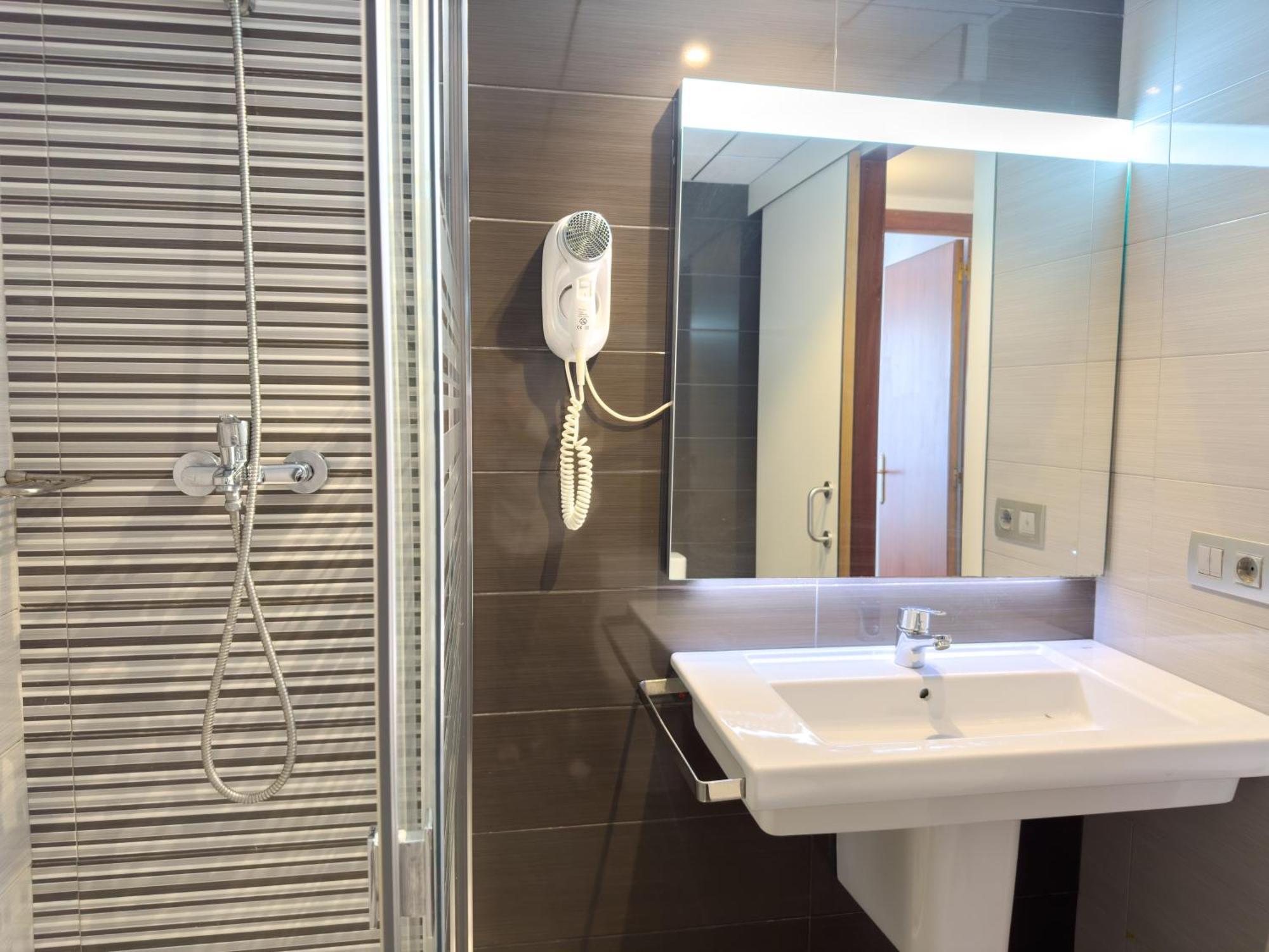 Rentalmar Atlantida Apartamentos Салоу Экстерьер фото
